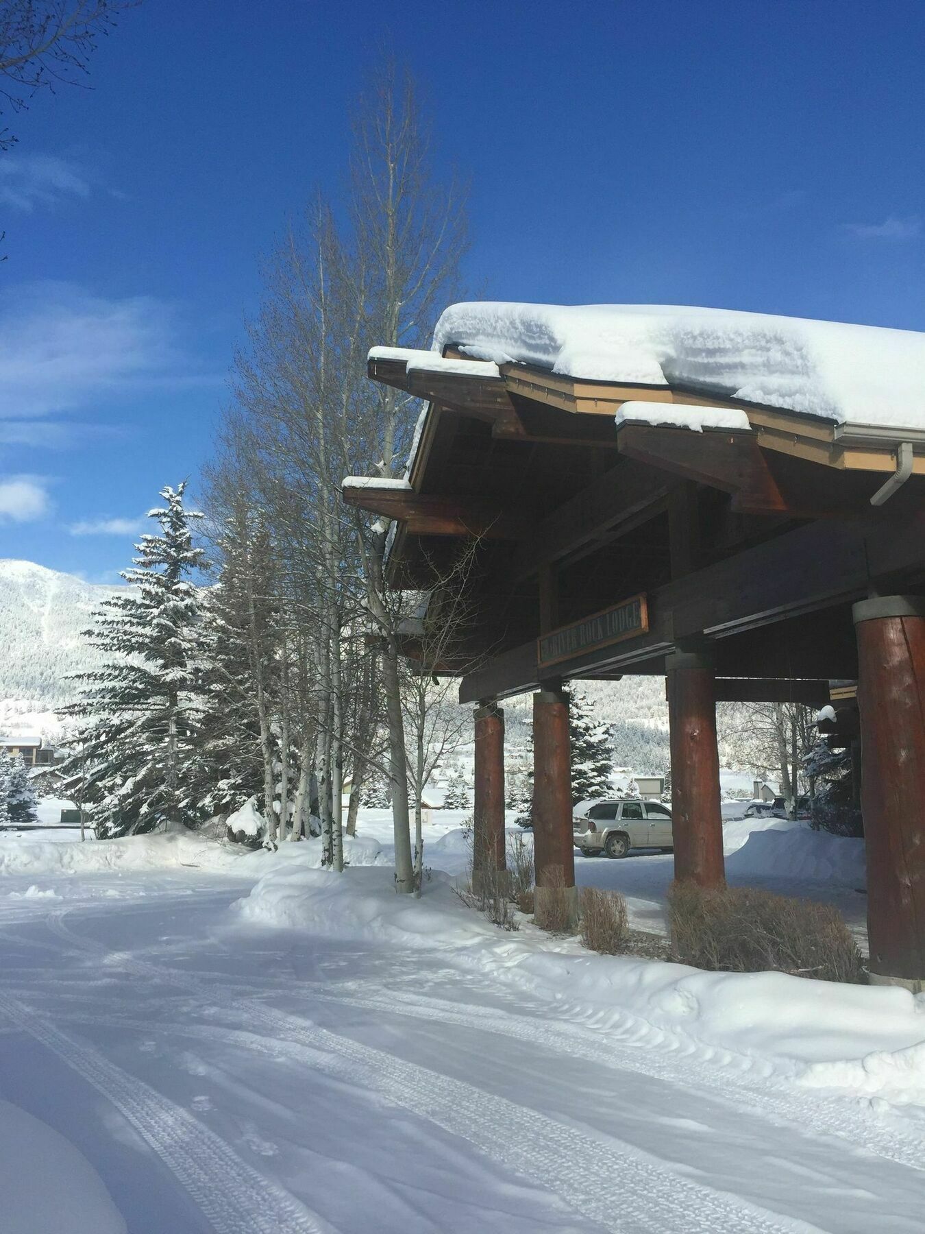 River Rock Lodge Big Sky Exterior photo